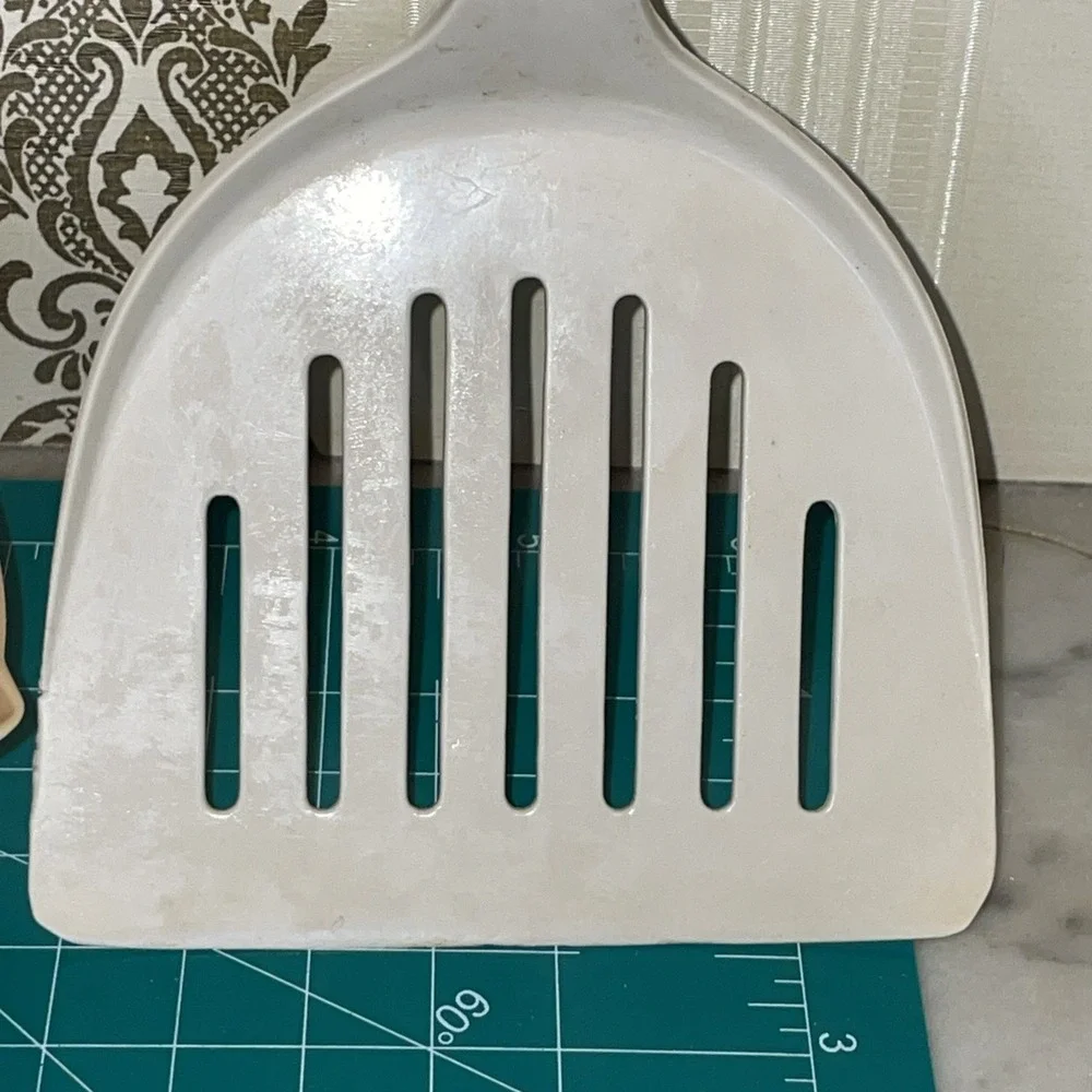 Set Of 2 Vtg‎ Ekco USA Nylon Kitchen Utensils Serving Ladle Spatula Beige
